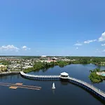 Laketown Wharf 2117 \'High Tide\'
