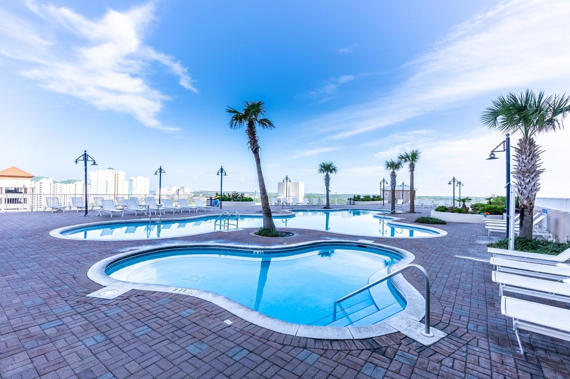 Laketown Wharf 2117 'high Tide' *